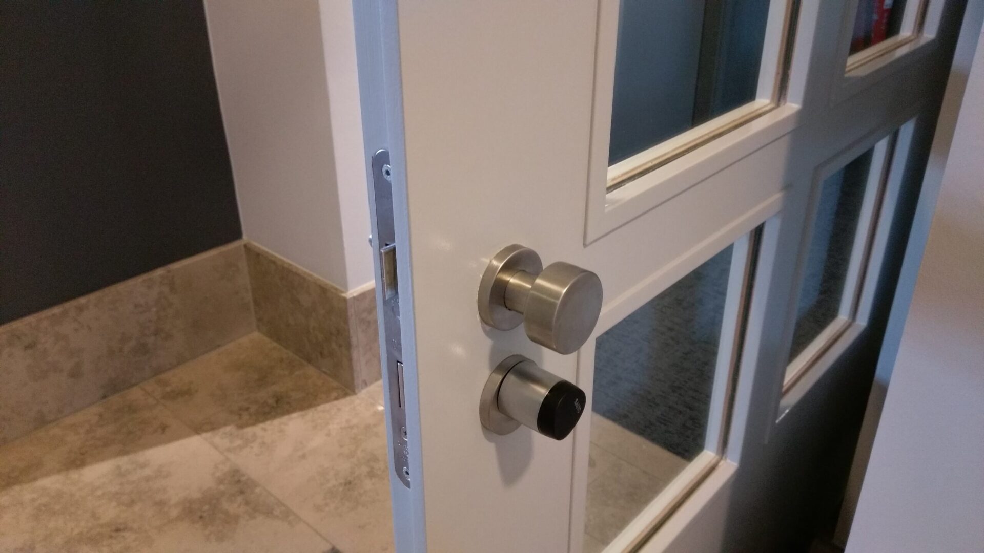 CorridorDoorUnityMediaB3