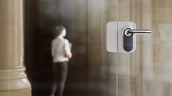 system3060-moodvisual-smart-handle-ax